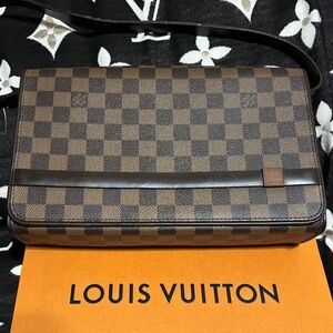 Louis Vuitton Tribeca
